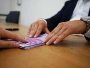 aadhar card se loan kaise milta hai